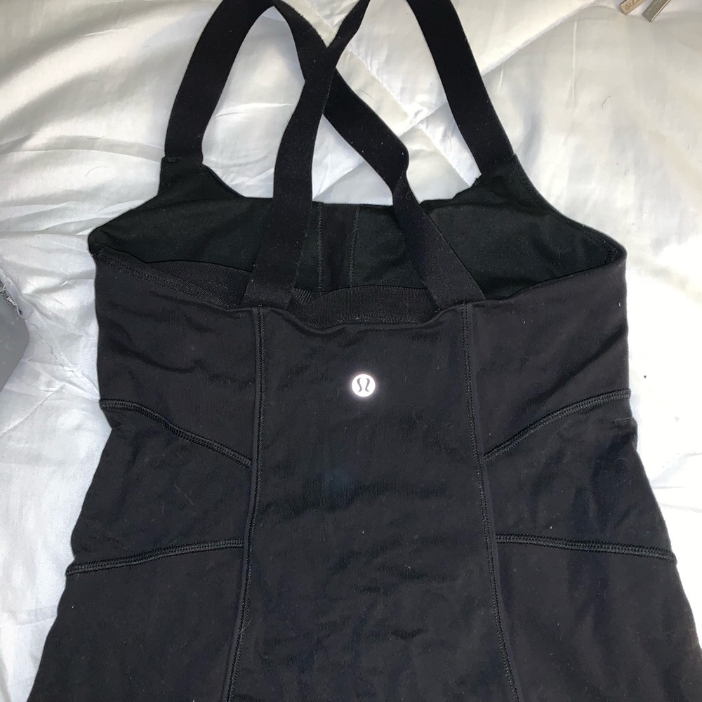 Lululemon workout top. BUILT IN BRA
